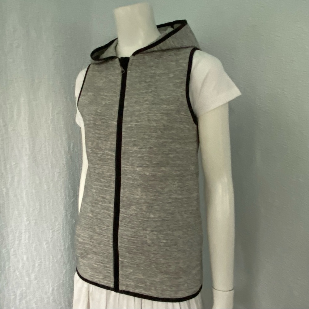 Lululemon Inscuplt Gray Hooded Vest Reversible Space